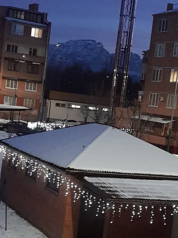 Уютная квартира с удобным выездом на ларс — аренда посуточно в Владикавказ