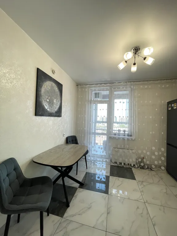 Квартира Отличная квартира в самом центре микрорайона Взлетка — Красноярск