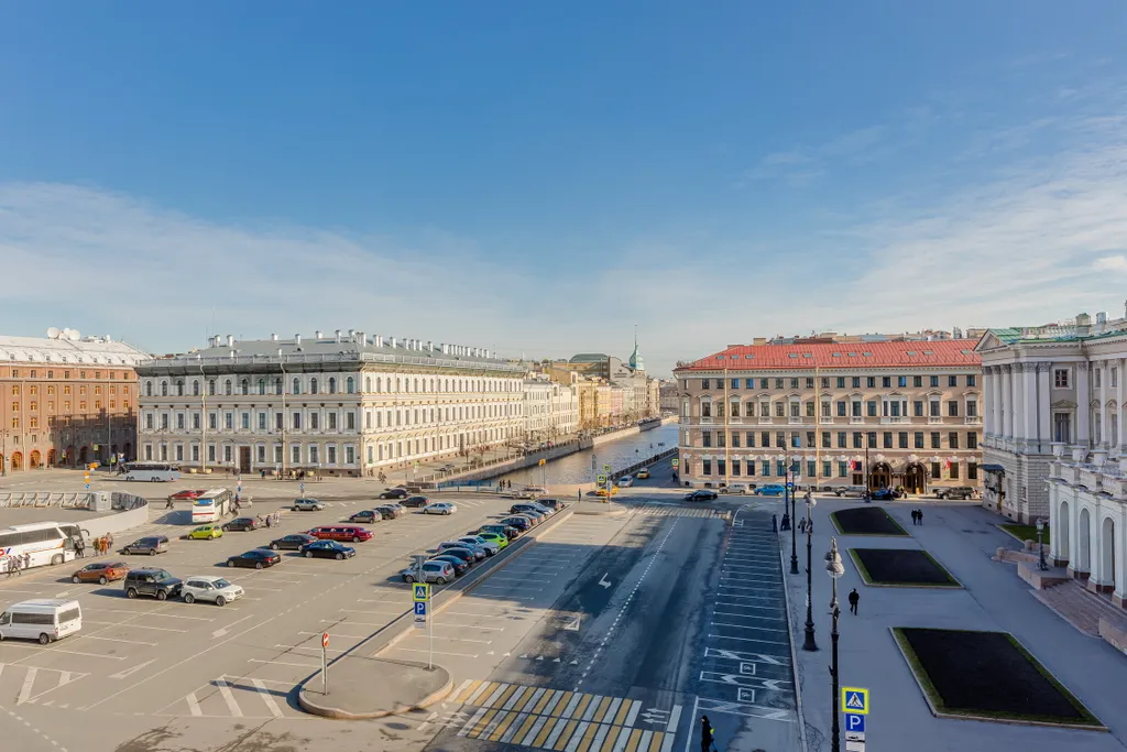Квартира Квартира с панорамным видом на Исаакиевскую площадь — Санкт-Петербург