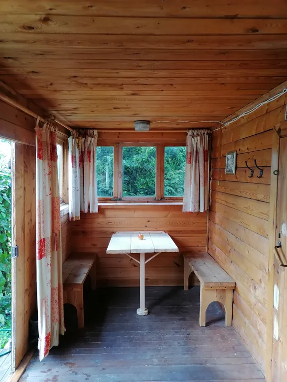 Дом 2 этажа, баня на дровах