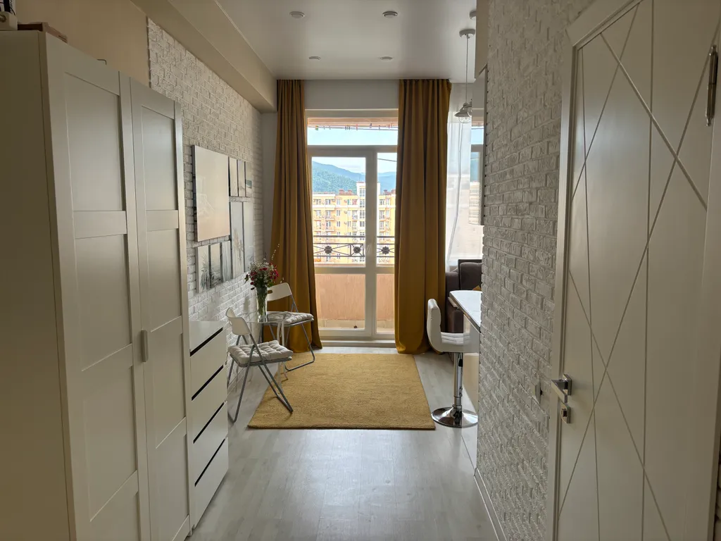 Сдается новая студия на море