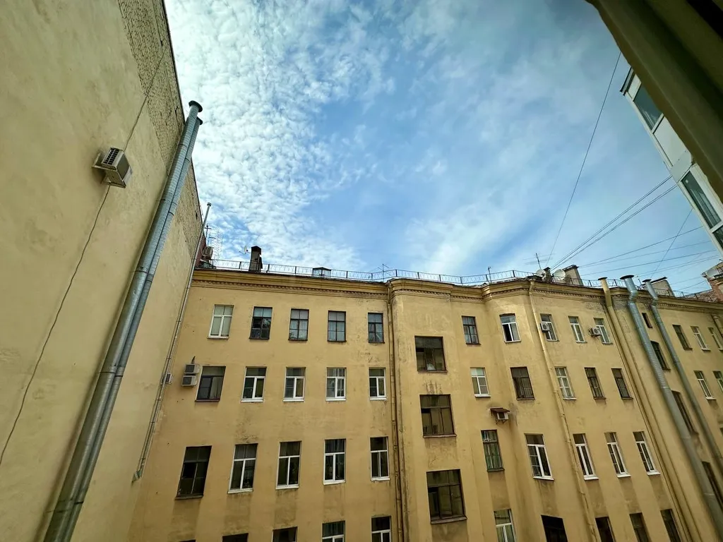 Квартира Квартира в доме на пересечении Невского проспекта и улицы Марата — Санкт-Петербург