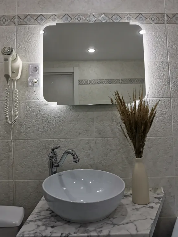 Красивая квартира у набережной