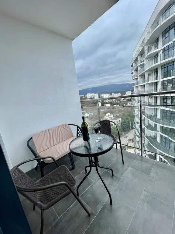 Апартаменты с видом на море и горы