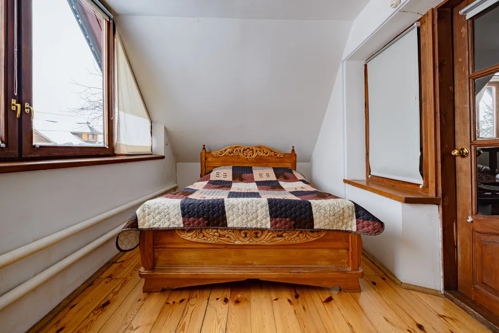 6-комнатный Дом