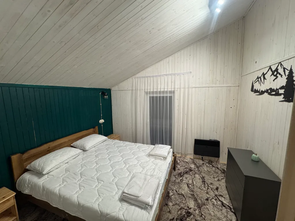 Восьми местный дом