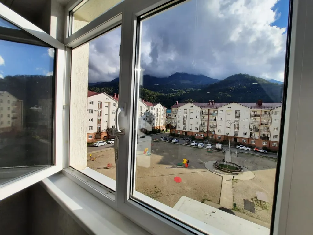 Современная квартира с видом на горы