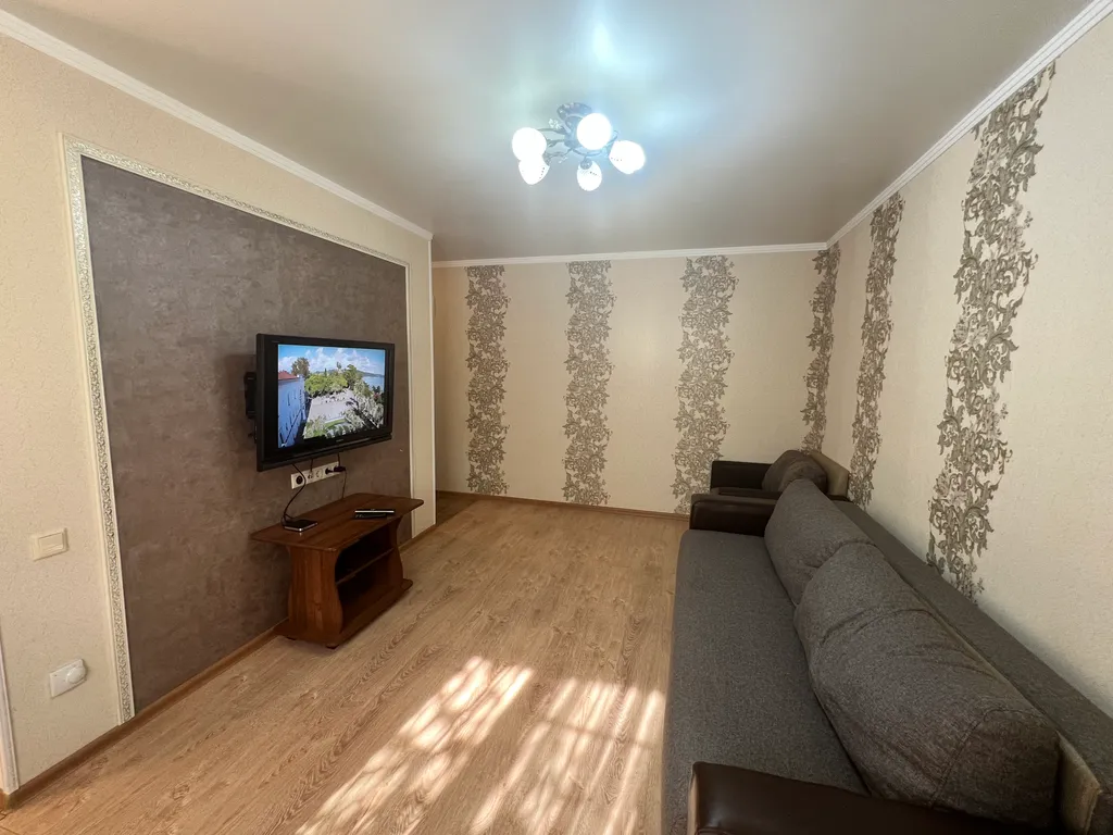 Квартира у песчаного пляжа в Сухуме — аренда посуточно в Сухум