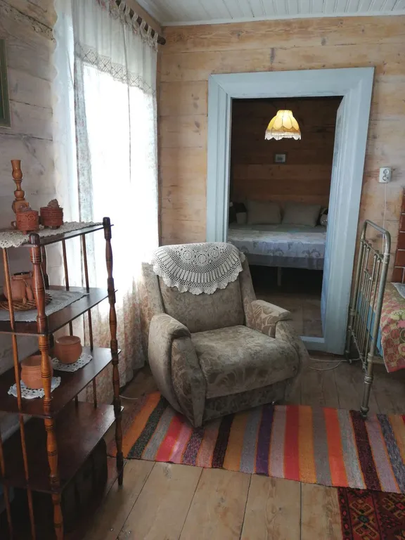 Домик-музей в Беловежской Пуще Беловежская светлица с печью и огнем