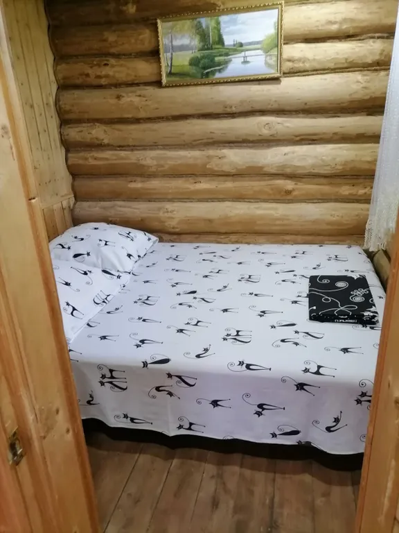 Жилой деревянный двухэтажный дом