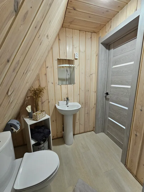 Уютный домик в черте города