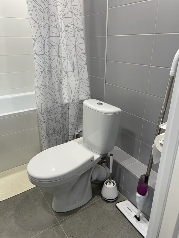 Современная студия с двухспальной кроватью в Люберцах