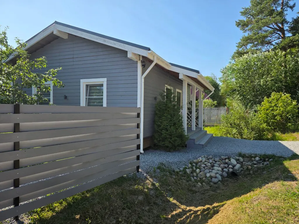 Гостевой двухкомнатный дом South lane.