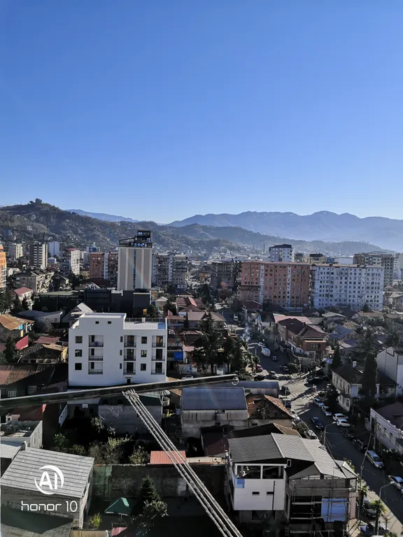 Уютная студия в центре с видом на горы