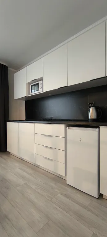 Уютная квартира-студия в новом доме с новой мебелью