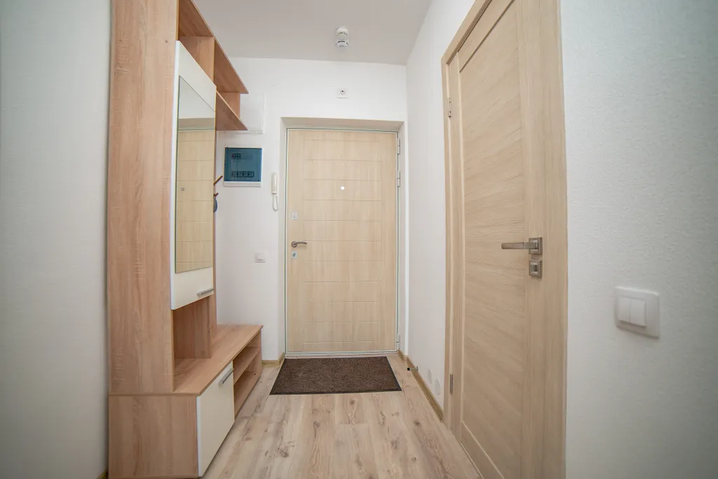 Евро 2К на Академика Ландау 36 для 4 гостей