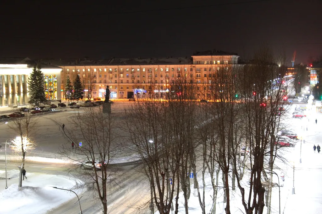 2-комнатная квартира в удобном районе: рядом Севмаш, ул. Ленина