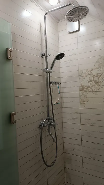 Уютный этаж в доме с видом на горы в 3 км от пляжа Дюрсо