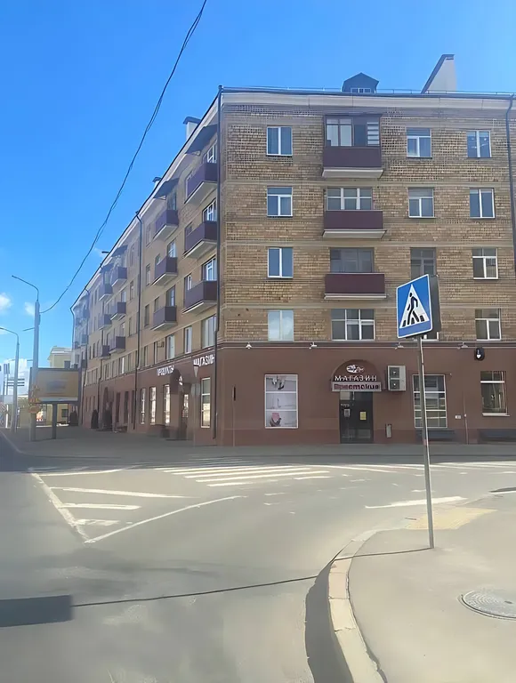 Уютная двухкомнатная квартира в сталинке в центре города