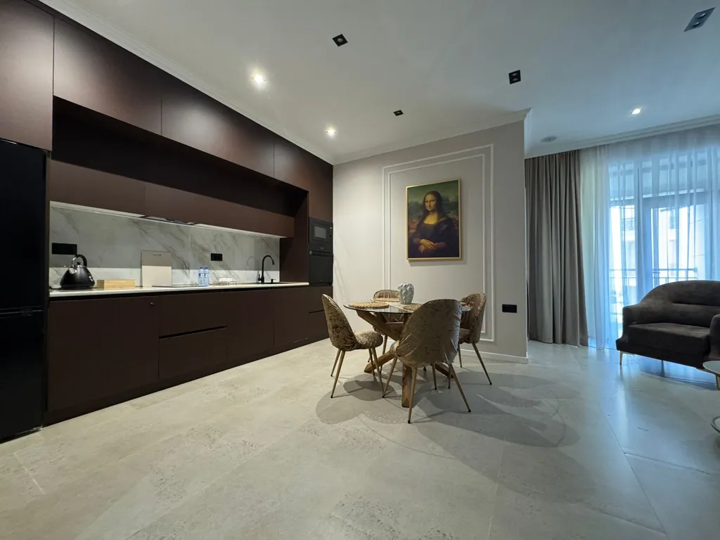 Monna Lisa Apartment on 28 may