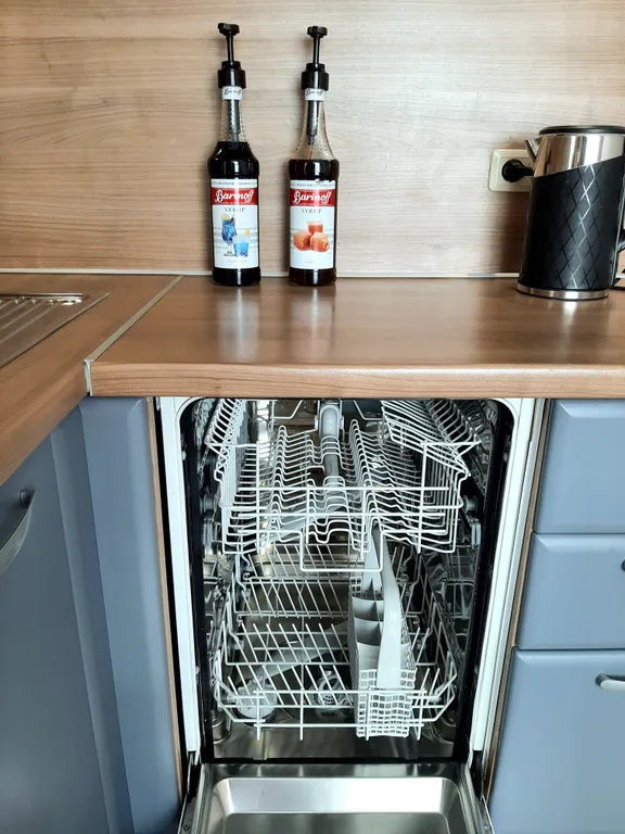 Большая квартира с отдельной кухней в тихом центре