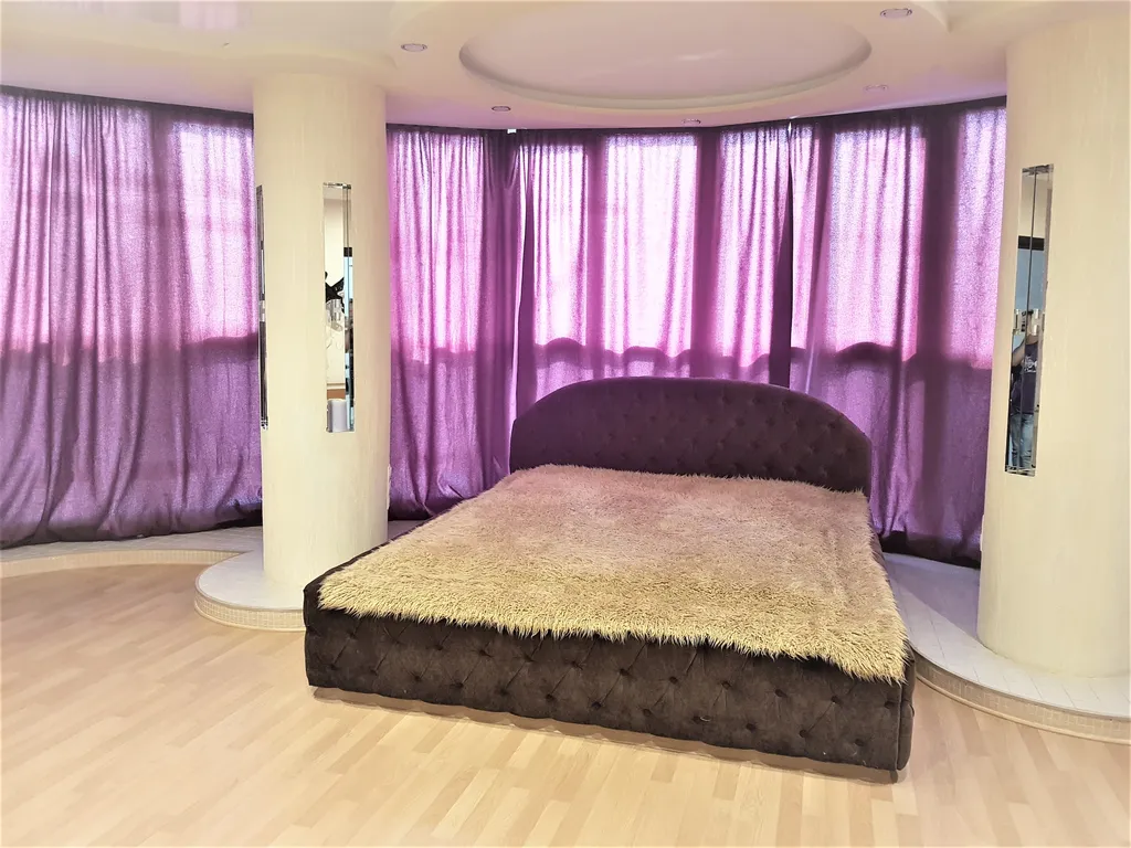 Двухкомнатная квартира на 15 этаже с панорамными окнами