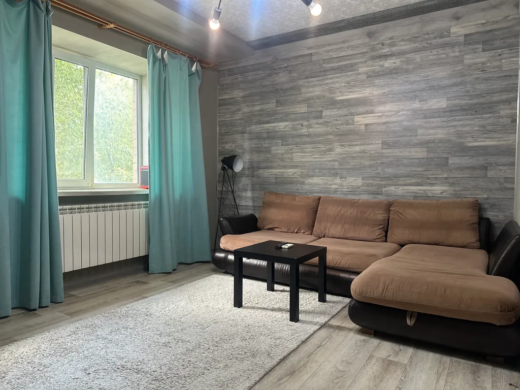 Красивая 2 комнатная в ЖК