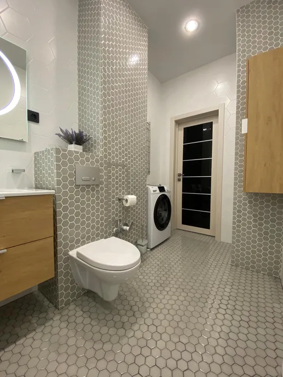 Современная квартира с кондиционером, с красивым видом на горы