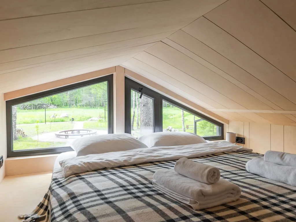 Коттедж Дом в лесу с купелью фурако и мангальной зоной (до 4-х чел) — Глубокое (Каменногорское г/п)