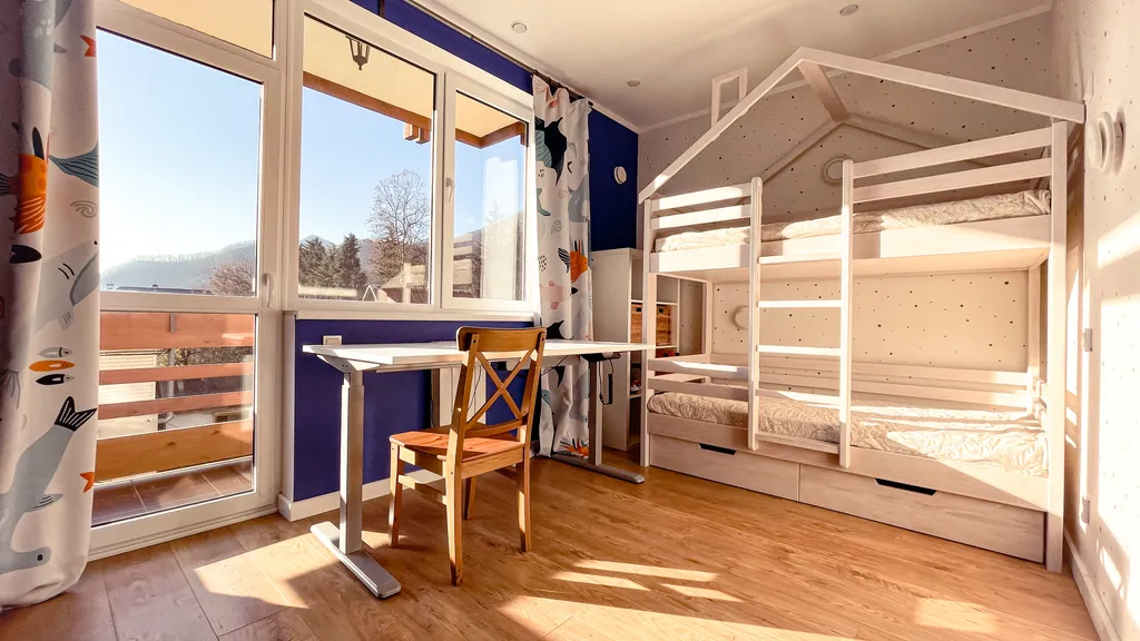 Семейный апартамент с двумя балконами