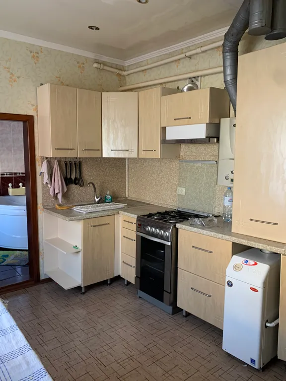 Дом над набережной