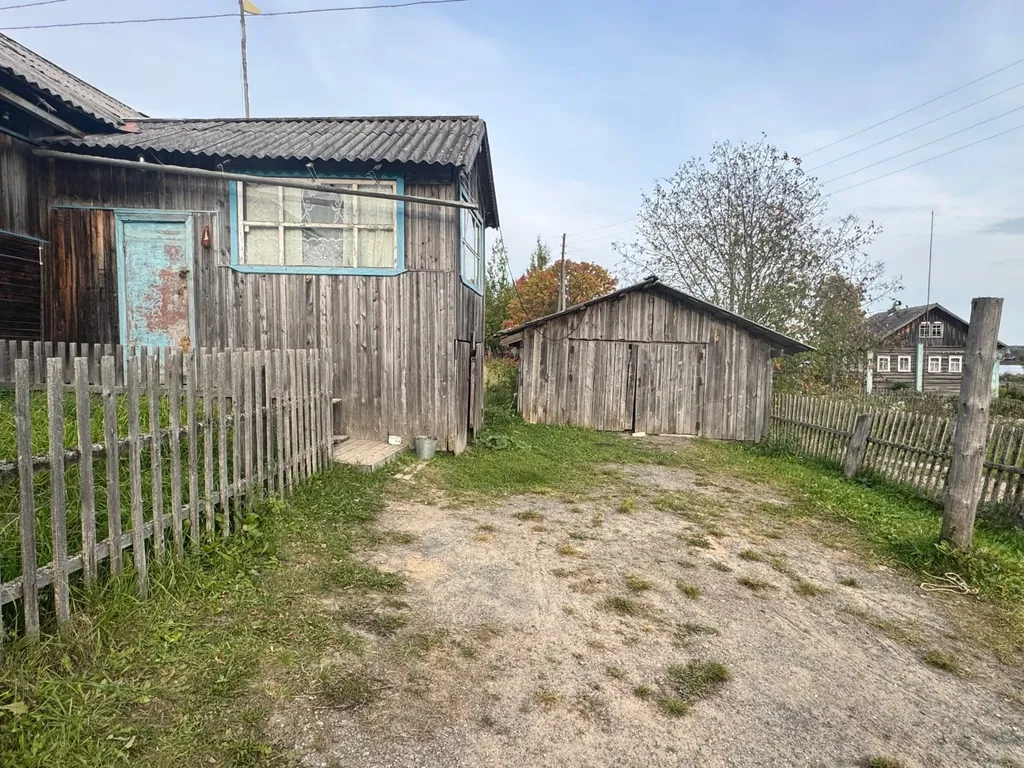 Дом на берегу озера