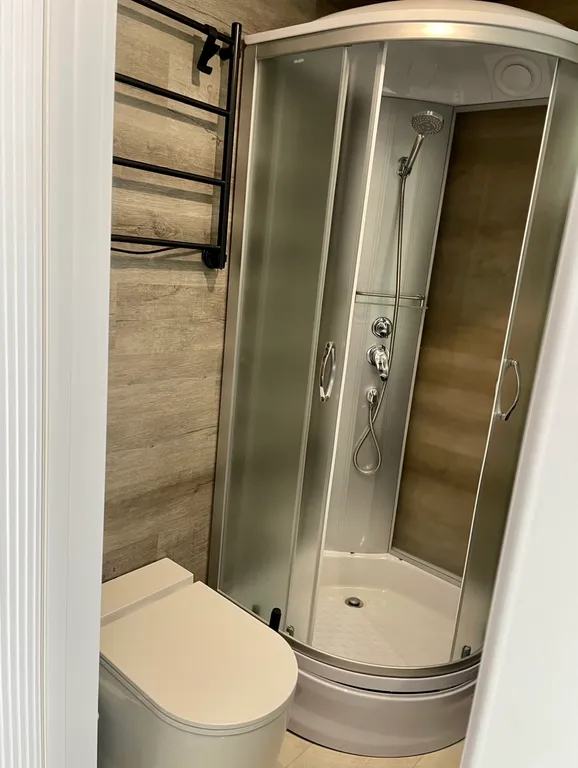 Дом Panorama на берегу озера, утопающий в соснах, тишине и спокойcтвии