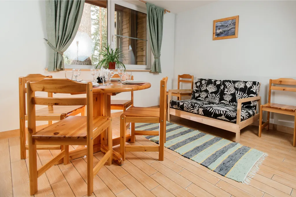 Квартира Уютные 4х-местные апартаменты на берегу озера с отдельным входом — Уя