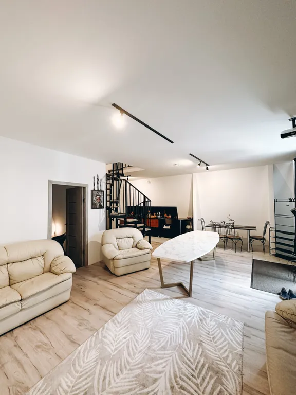 4-комнатный Дом