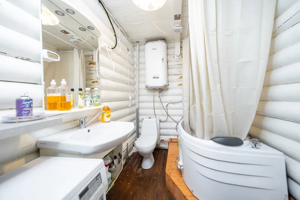 Уютный коттедж с террасой рядом с озером Парк кафе