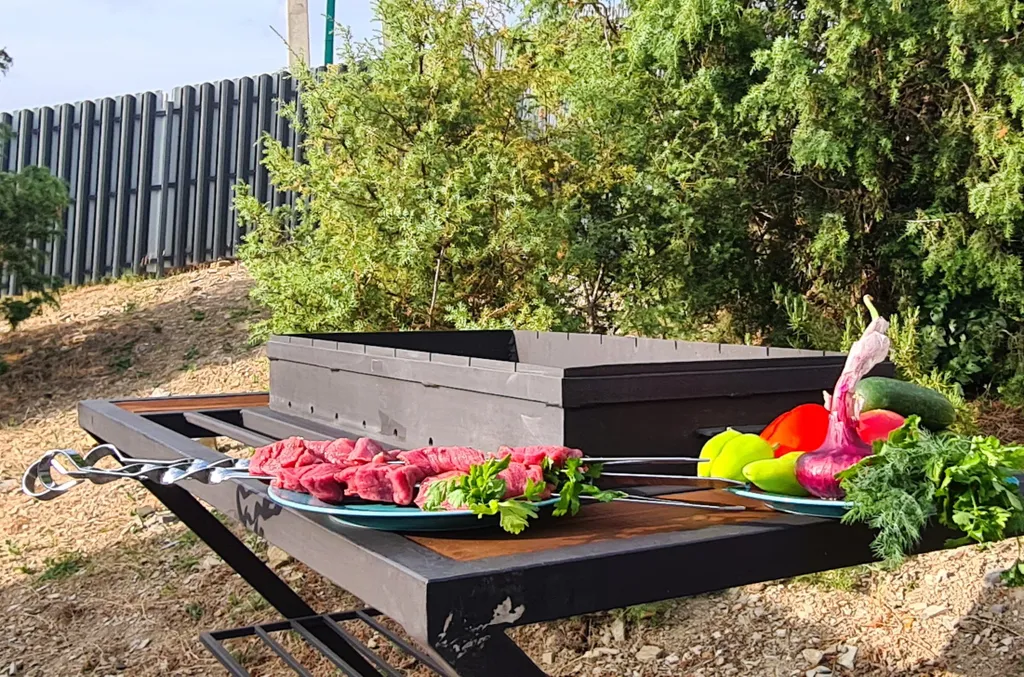 Уютный коттедж с теплым бассейном и видом на холмы Б.Утриша