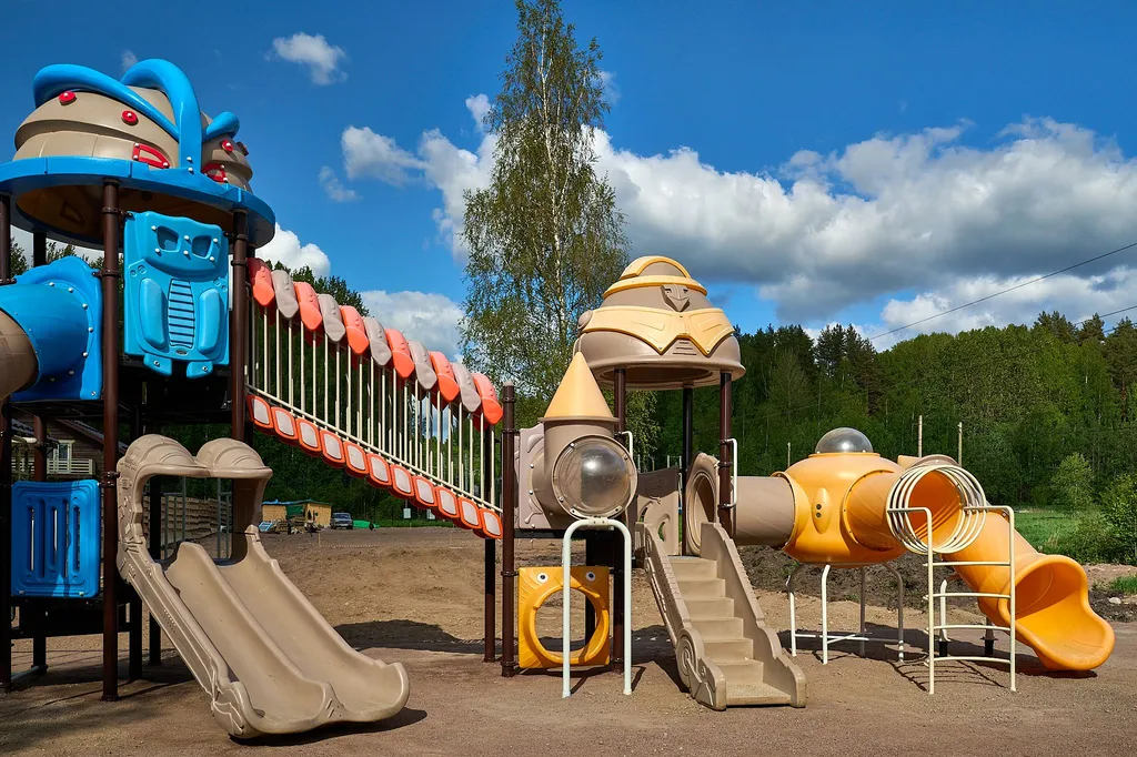 Коттедж Уютный коттедж рядом с озером — Светлое