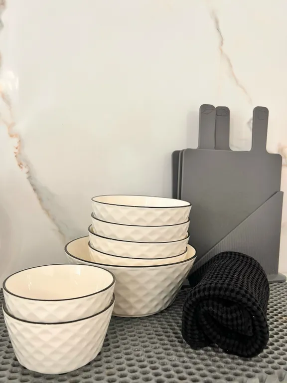 Свободна!!! Квартира-студия посуточно в центре Белогорска.