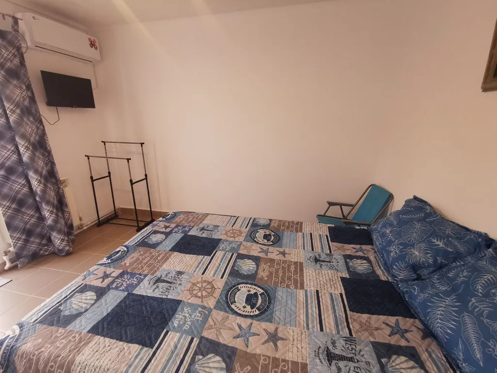 Уютная комната в частном доме у моря, удобства в номере