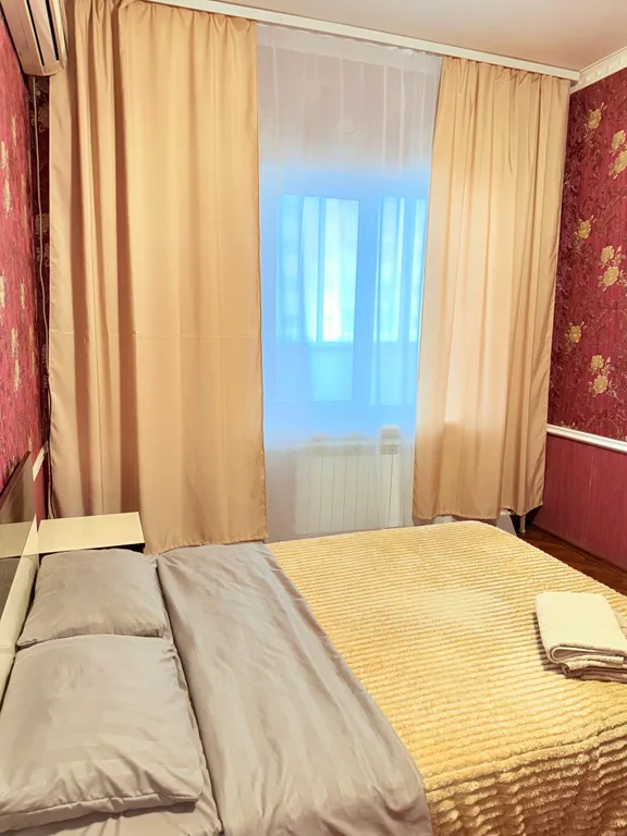 Однокомнатная квартира в самом центре города, оснащена всём необходимым