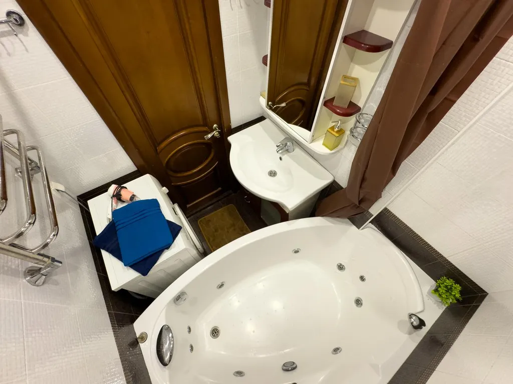 Квартира 3-комнатная Квартира — Москва