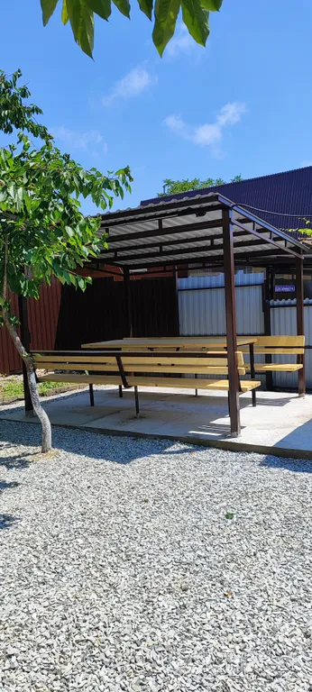 Коттедж Часть дома со своим двором и беседкой — Геленджик