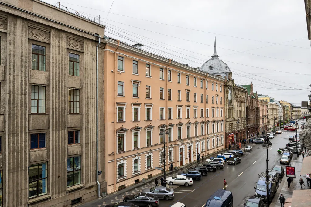 Квартира Дизайнерская трёхкомнатная квартира с изолированными спальнями — Санкт-Петербург