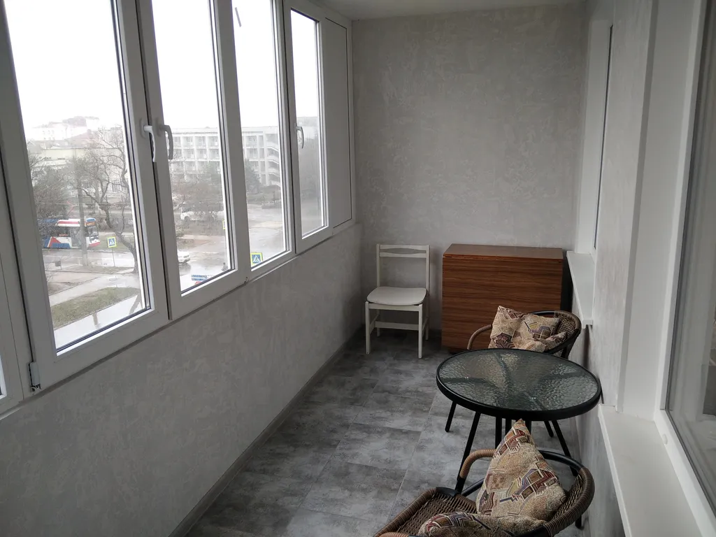 Квартира 2-комнатная Квартира — Евпатория