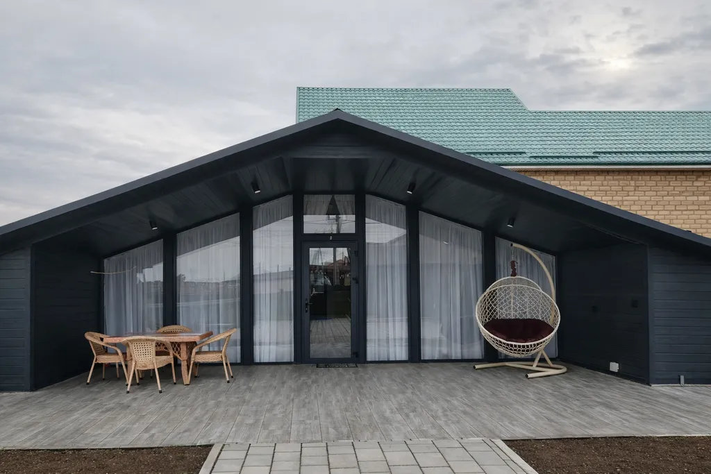 Уютный дом возле моря