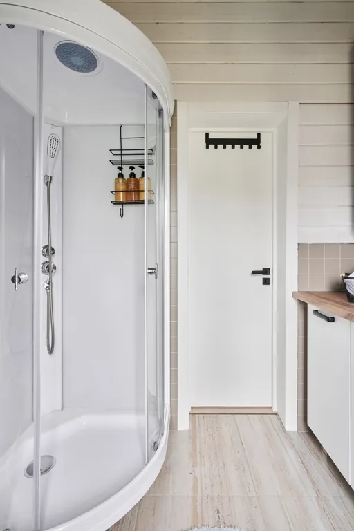 Панорамный дом у озера Сенеж рядом с банным комплексом