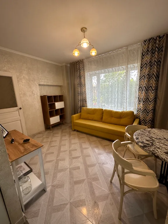 Светлая и уютная квартира в районе парка — аренда посуточно в Балтийск