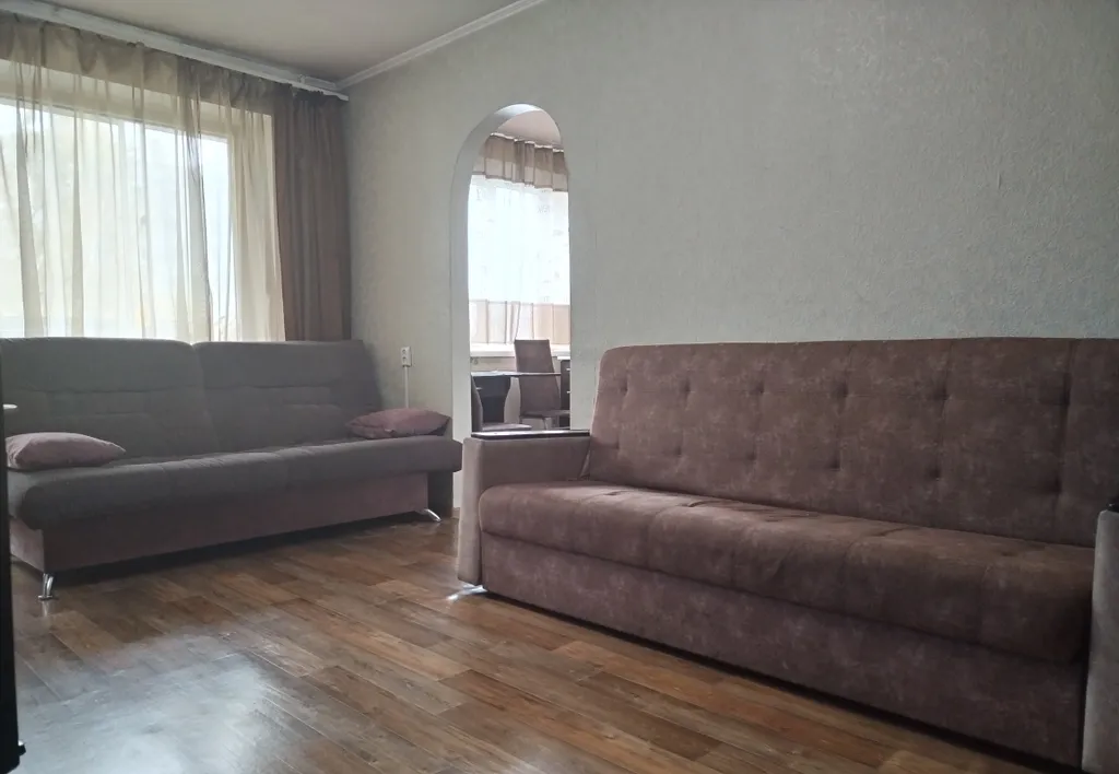 Просторная с большим количеством спальных мест