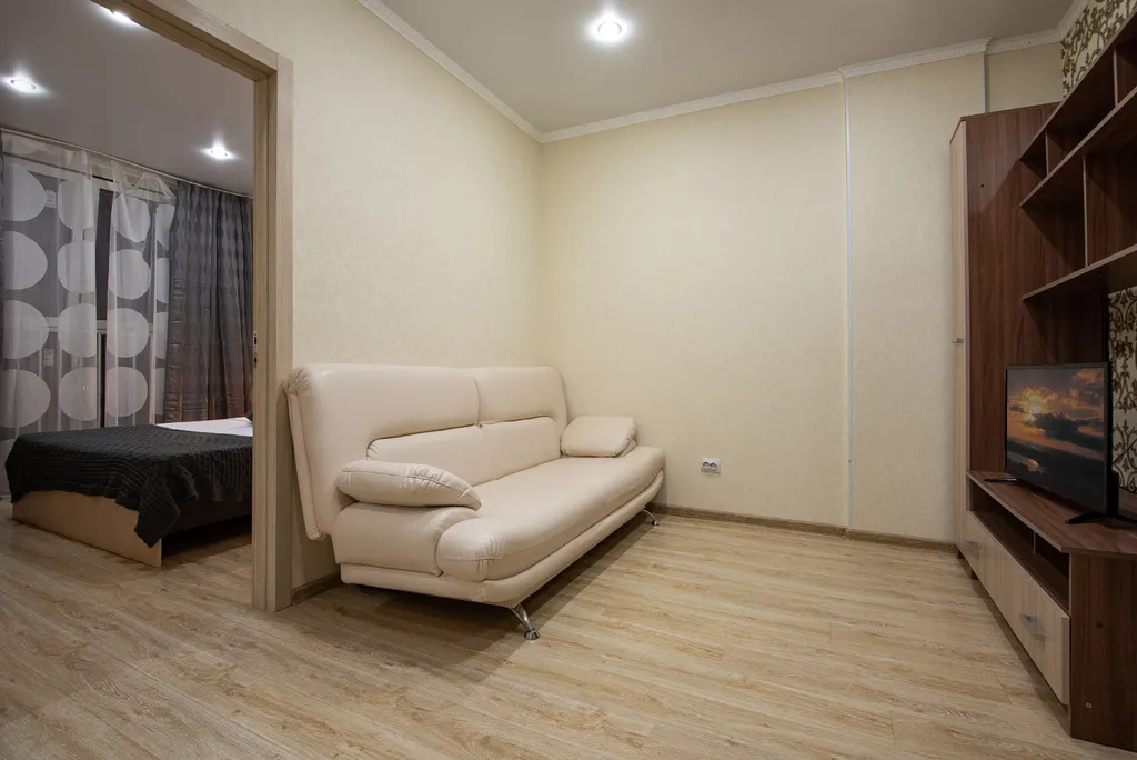 Квартира Квартира Светлая евродвушка в центре, 2 жк-телевизора, удобная кровать — Краснодар